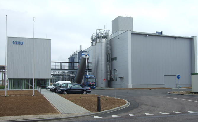 Exterior view of raw material plant in the Netherlands